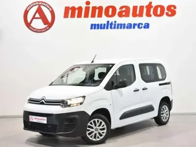 Usado Citroën Berlingo Live 102 CV (75 kW) 2023 Blanco Monovolumen
