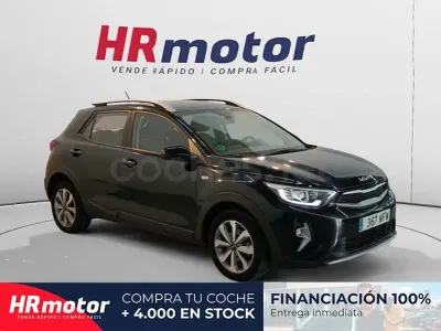 Usado Kia Stonic 84 CV (61 kW) 2023 Negro SUV