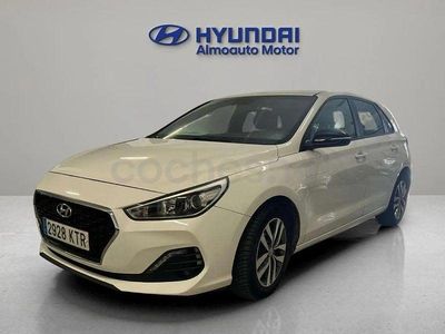 Usado Hyundai i30 GO! 120 CV (88 kW) 2019 Blanco Berlina