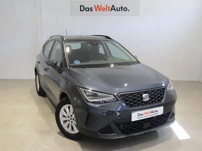 Usado Seat Arona Style 110 CV (80 kW) 2022 Gris SUV