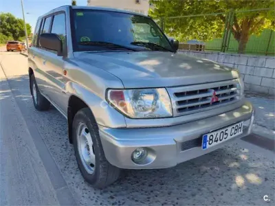Usado Mitsubishi Montero 114 CV (83 kW) 2002 Gris / plata SUV