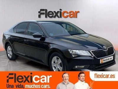 Usado Skoda Superb Active 150 CV (110 kW) 2018 Negro Familiar