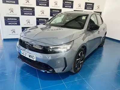 Usado Opel Corsa 100 CV (73 kW) 2024 Gris / plata Utilitario