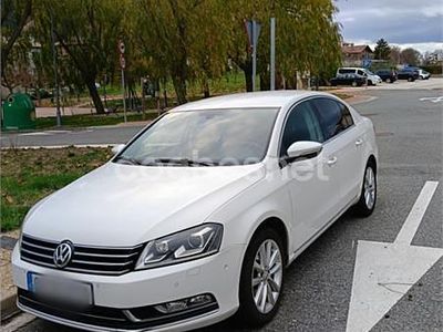 Blanco Usado 2013 VW Passat Advance Berlina | 10.000 € (Un poco caro)