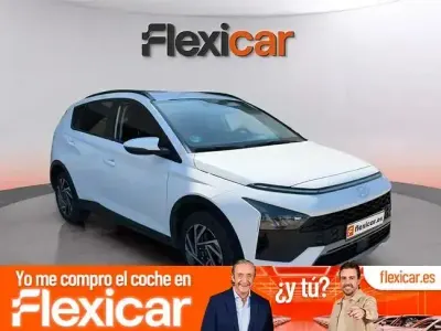 Usado Hyundai Bayon 100 CV (73 kW) 2024 Blanco SUV