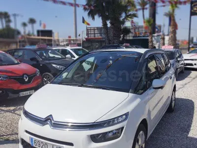 Usado Citroën Grand C4 Picasso Attraction 130 CV (95 kW) 2015 Blanco Monovolumen