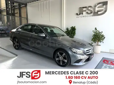 Usado Mercedes C200 160 CV (117 kW) 2019 Gris / plata Berlina