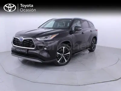 Usado Toyota Highlander Luxury 246 CV (180 kW) 2022 Marrón SUV