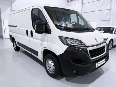 Usado Peugeot Boxer S 139 CV (102 kW) 2021 Blanco Van
