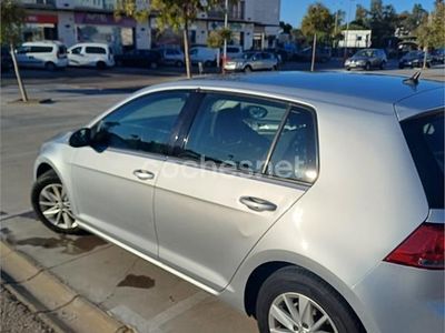 Gris / plata Usado 2016 VW Golf VII Business Familiar | 9700 € (Un poco caro)