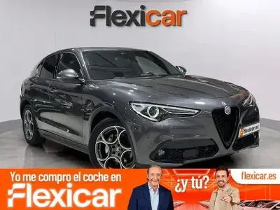 Usado Alfa Romeo Stelvio Sprint 160 CV (117 kW) 2022 Gris SUV