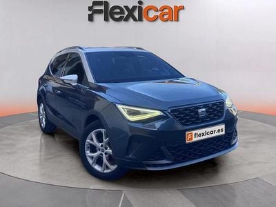 Usado Seat Arona FR 150 CV (110 kW) 2023 Blanco SUV