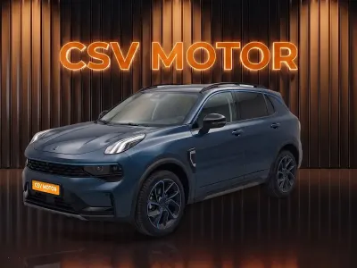 Usado Lynk & Co 01 261 CV (191 kW) 2023 Azul SUV