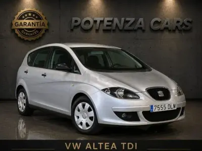 Usado Seat Altea 102 CV (75 kW) 2005 Gris / plata Monovolumen
