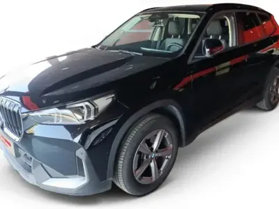 Usado BMW X1 Comfort Edition 150 CV (110 kW) 2023 Negro SUV