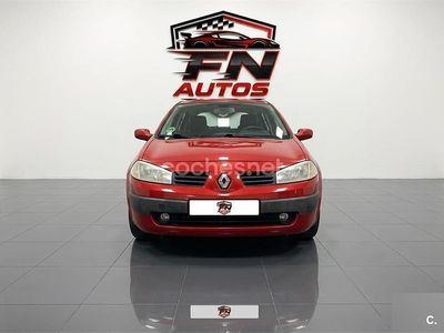 Begagnad Renault Mégane II Extreme 115 HK (84 kW) 2004 Röd Sedan