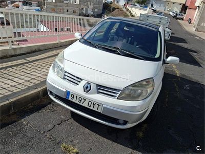 Blanco Usado 2006 Renault Scénic II Dynamique Monovolumen | 2500 € (Precio justo)
