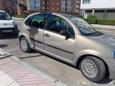 Beige Usado 2005 Citroën C3 Exclusive Berlina | 2400 € (Precio justo)