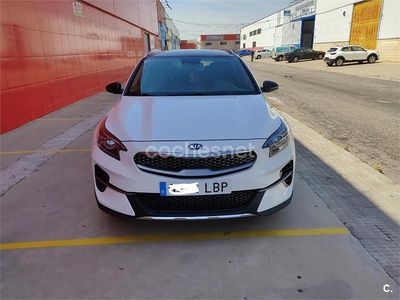 Usado Kia XCeed 115 CV (84 kW) 2019 Blanco SUV