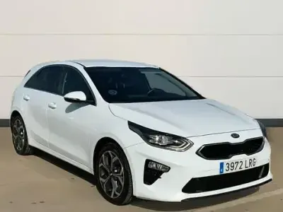Usado Kia Ceed 100 CV (73 kW) 2021 Blanco Utilitario