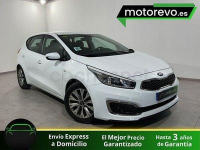 Usado Kia Ceed 100 CV (73 kW) 2018 Blanco Utilitario