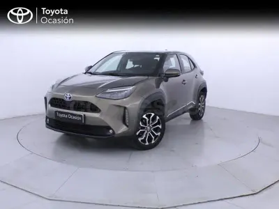 Usado Toyota Yaris Cross Active 116 CV (85 kW) 2022 Marrón SUV