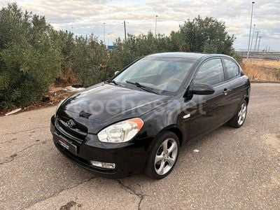 Usado Hyundai Accent 110 CV (80 kW) 2006 Negro Berlina