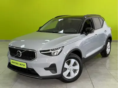 Usado Volvo XC40 163 CV (119 kW) 2024 Gris SUV