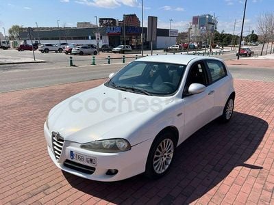 Usado Alfa Romeo 147 Distinctive 120 CV (88 kW) 2010 Blanco Utilitario