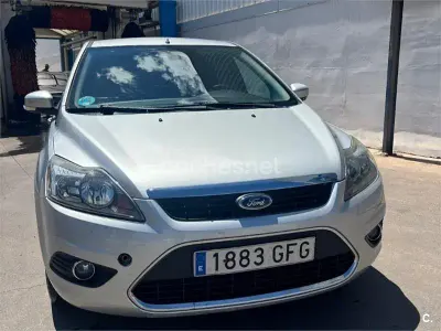 Usado Ford Focus Titanium 115 CV (84 kW) 2008 Gris / plata Berlina