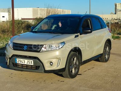 Usado Suzuki Vitara GLX 120 CV (88 kW) 2016 Beige SUV