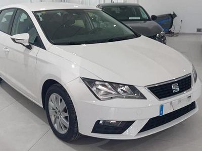 Używany Seat Leon Reference 116 KM (85 kW) 2020 Biały Sedan/Limuzyna