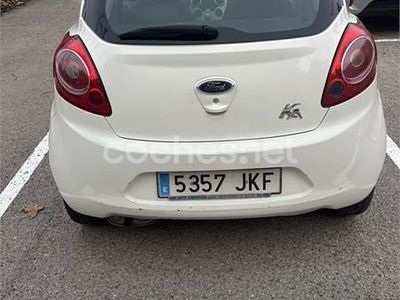 Blanco Usado 2015 Ford Ka Berlina | 5900 € (Precio justo)
