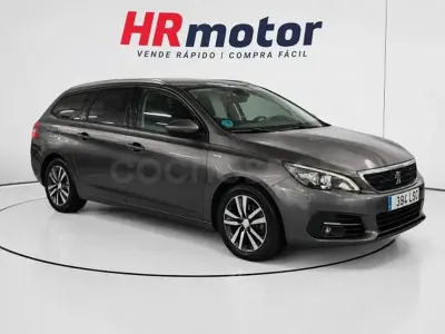Używany Peugeot 308 SW Style 130 KM (95 kW) 2021 Szary Kombi