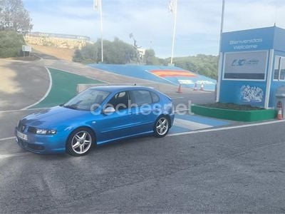Azul Usado 2001 Seat Leon Sport Berlina | 5000 € (Caro)