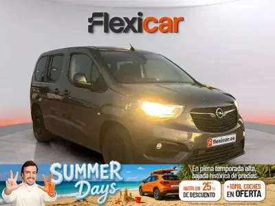 Usado Opel Combo Selective 130 CV (95 kW) 2018 Blanco Monovolumen