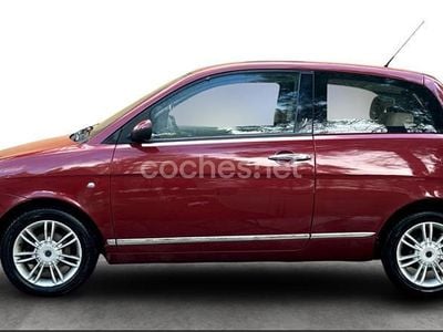 Granate Usado 2008 Lancia Ypsilon Utilitario | 3600 € (Buen precio)