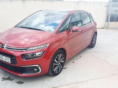 Używany Citroën C4 Picasso Live 120 KM (88 kW) 2016 Czerwony Minivan