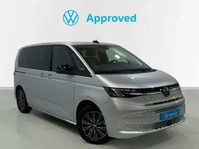 Usado VW Multivan Life 150 CV (110 kW) 2025 Gris Monovolumen
