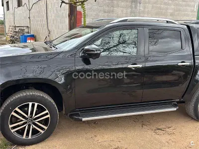 Usado Mercedes X250 Progressive 190 CV (139 kW) 2018 Negro Pickup/Camioneta