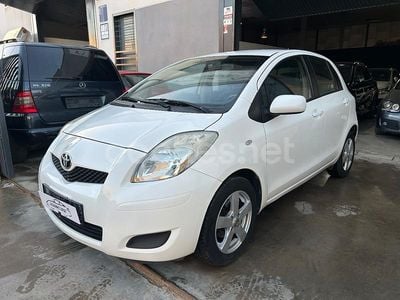 Usado Toyota Yaris 101 CV (74 kW) 2010 Blanco Berlina