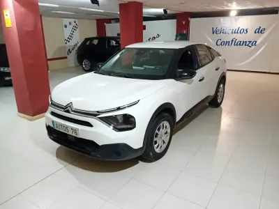 Używany Citroën C4 Feel 110 KM (80 kW) 2022 Biały