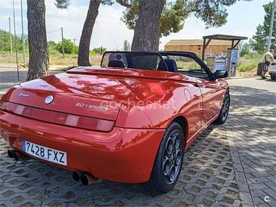Usado Alfa Romeo Spider 150 CV (110 kW) 1998 Rojo Descapotable