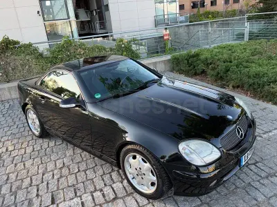 Usado Mercedes SLK200 163 CV (119 kW) 2002 Negro Descapotable