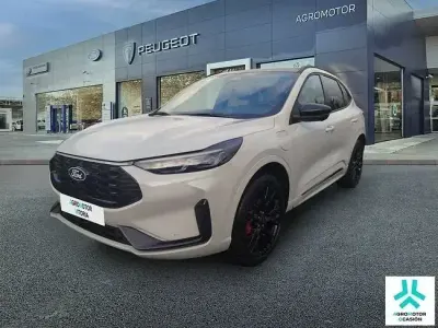 Usado Ford Kuga ST-Line X 243 CV (178 kW) 2026 Blanco SUV