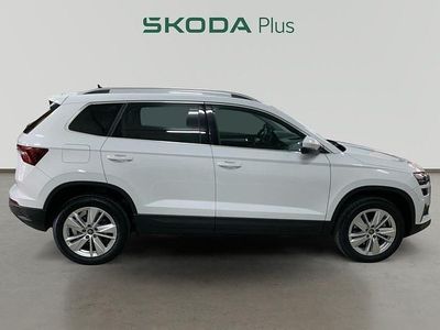 Blanco Usado 2025 Skoda Karoq Selection SUV | 27.690 € (Precio justo)