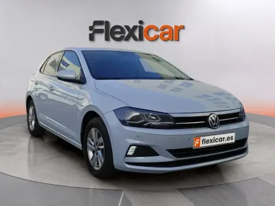 Usado VW Polo Advance 95 CV (69 kW) 2018 Gris Utilitario