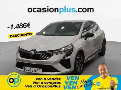 Usado Renault Clio Techno 91 CV (66 kW) 2024 Gris Utilitario