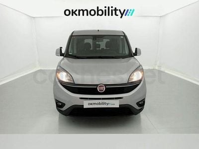 Usado Fiat Doblò Easy 120 CV (88 kW) 2023 Gris / plata Monovolumen