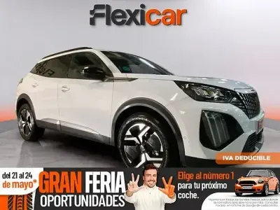 Używany Peugeot 2008 Allure 130 KM (95 kW) 2024 Biały SUV